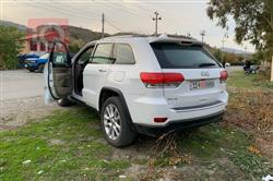 جیپ گراند شیرۆکی